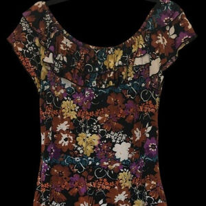 Essentials Floral Ruffle Top - Size L